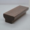 Massivholz-Möbelgriff, Nussbaum lackiert 100 mm Länge