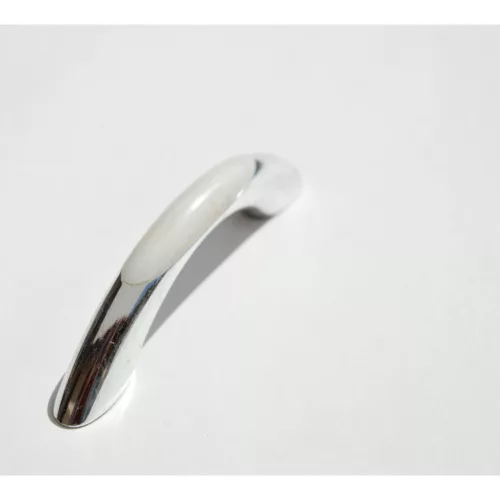 Retro-Möbelgriff aus Kunststoff in Weiß und Silber