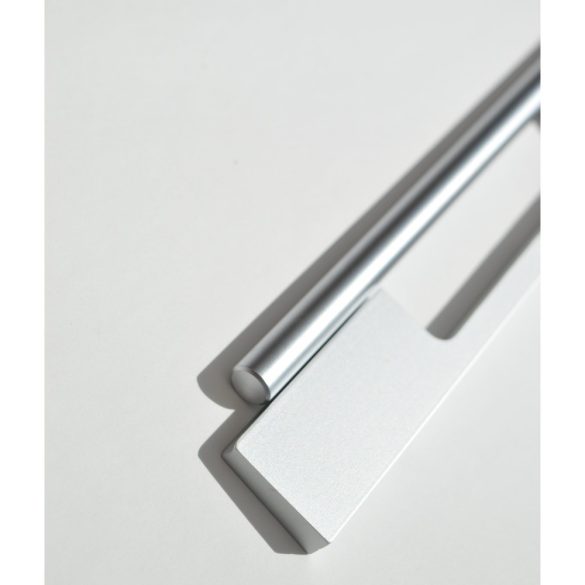 Metal furniture handle in matt aluminium and satin chrome colour combination