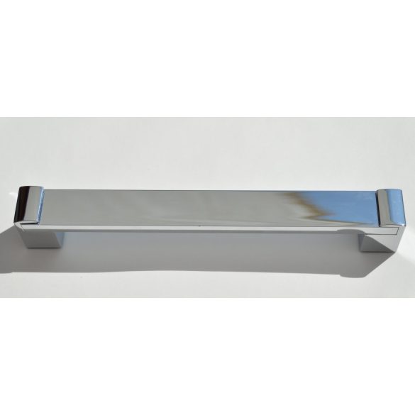 Metal furniture handle in shiny chrome