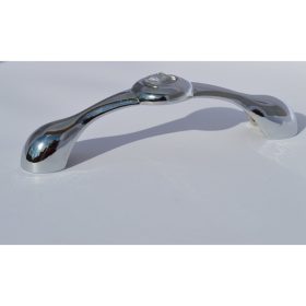   Fém bútorfogantyú, fényes króm színű, 96 mm furattávval