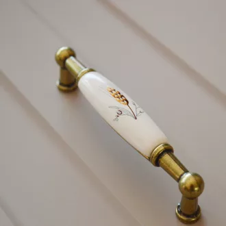   Porcelán-fém bútorfogantyú, antik bronz-búzakalász motívummal , 96 mm furattávval