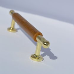   Wood-metal furniture handle in gold and stained oak colour combination