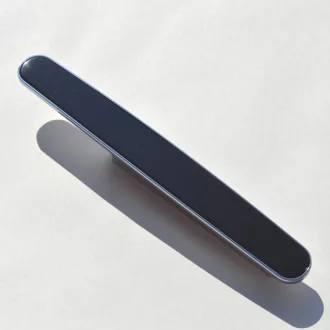   Fém-műanyag bútorfogantyú, króm - fekete színű, 96 mm furattávval 
