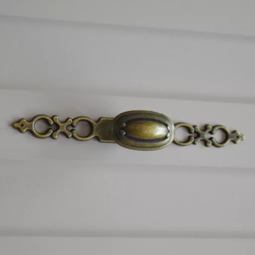 Möbelknopf aus Metall in Bronze matt