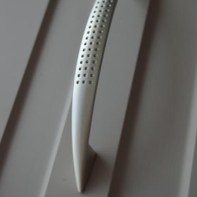   Fém bútorfogantyú, matt nikkel színű, 128 mm furattávval