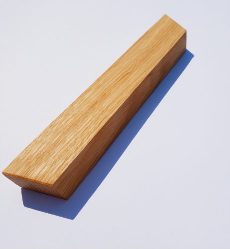 Udine Tömörfa bútorfogantyú, olajozott tölgy színű , 64 - 96 -128 mm furattávval