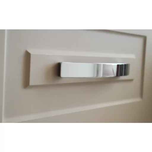 Z082_160 fém bútorfogantyú, fényes króm színű, 160 mm furattávval