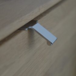   Metal furniture handle, edge mountable, polished chrome, 32 mm hole spacing