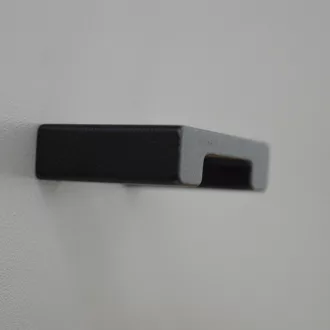   Z306_32 Fekete, struktúrált felületű, fém bútorfogantyú, 32 mm furattávval