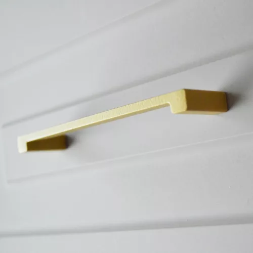 Z306_96_MA, struktúrált felületű, matt arany színű, fém bútorfogantyú, 96 mm furattávval