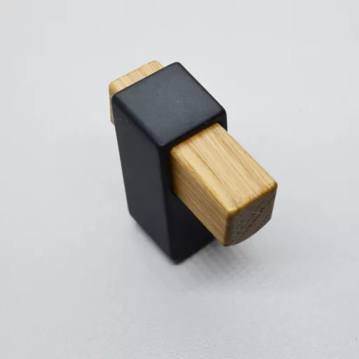 BEAM Z324_0_42, Möbelknöpfe und Haken aus lackiertem Metall und Eiche, mit 42,5 mm Holzteil