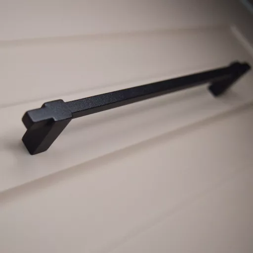 Z383_F Metall-Möbelgriff, schwarz strukturiert, 160 mm Lochabstand