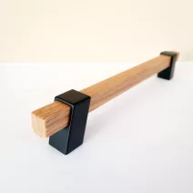 Möbelgriffe und Knöpfe
